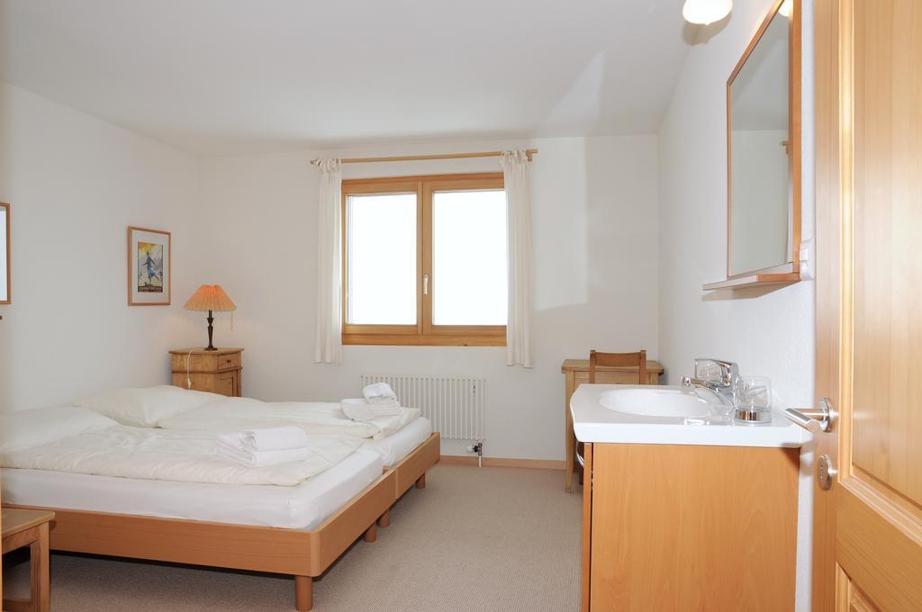 Ambiente Bettmeralp | A10 Apartamento Quarto foto